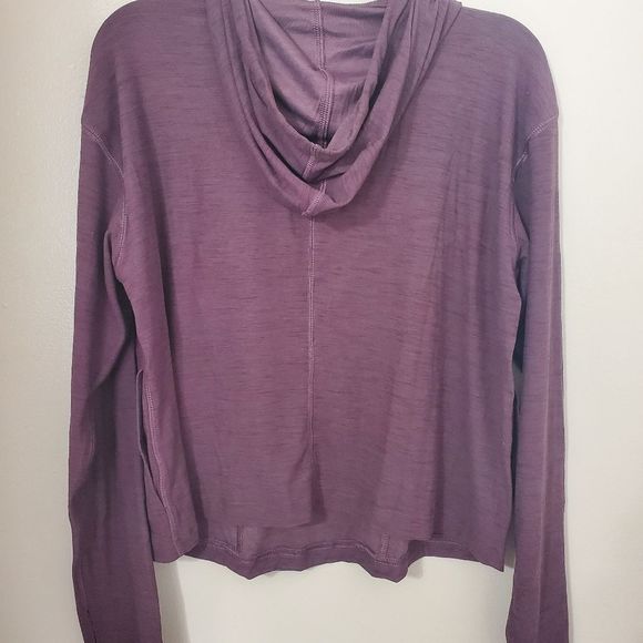 Old Navy (NWOT) Sweatshirt - Picture 3 of 3